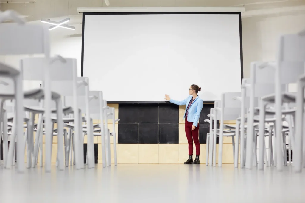 9 AI Tools for L&D Teams That Pull Their Weight